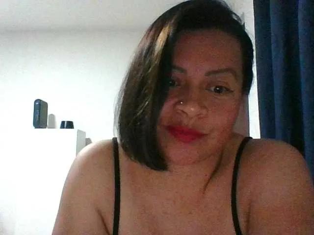 adri007 on BongaCams