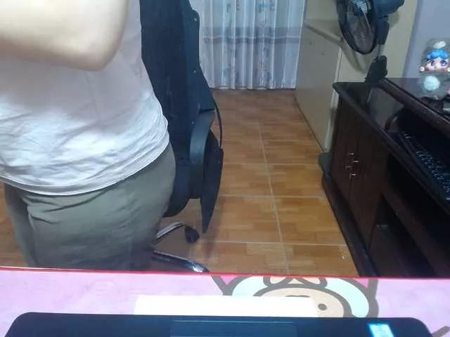 Offline Akira102 on BongaCams