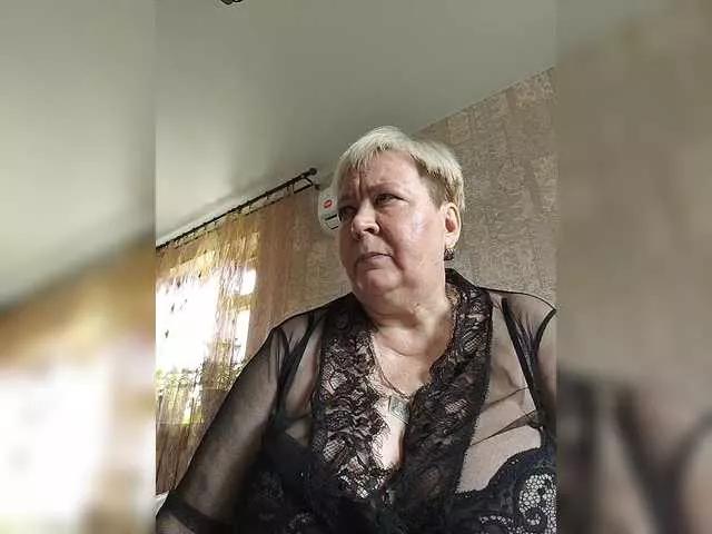 Offline Alena61 on BongaCams