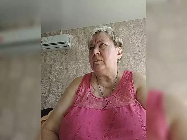 Offline Alena61 on BongaCams