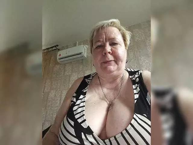 Offline Alena61 on BongaCams