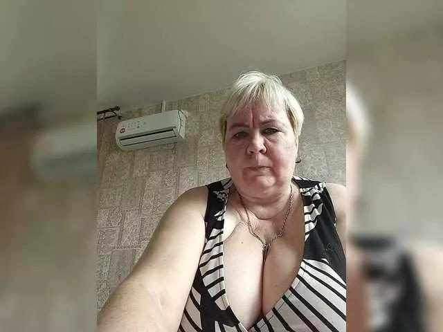 Offline Alena61 on BongaCams