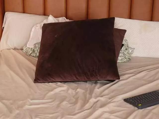 Offline Alexa-Duque on BongaCams
