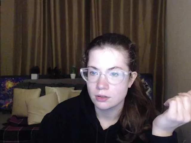 Offline Aliciafolow009 on BongaCams