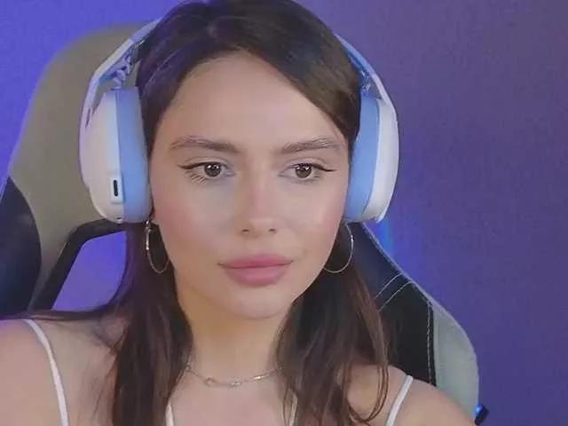 Offline Allla on BongaCams