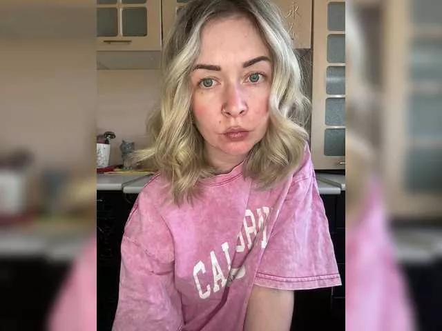 Offline AloveA69 on BongaCams