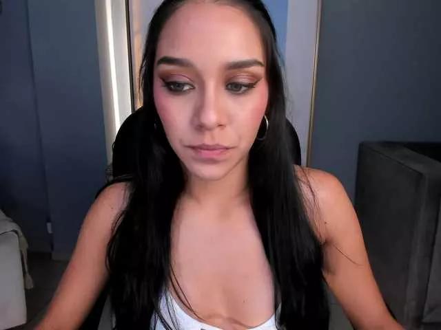 Offline AmaliaCruss on BongaCams