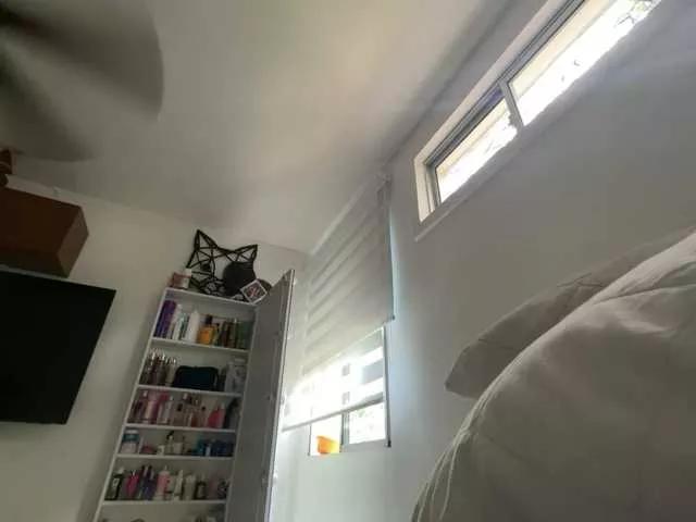 Offline APRILHILL on BongaCams