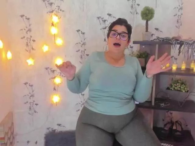 Arethaozz1 on BongaCams