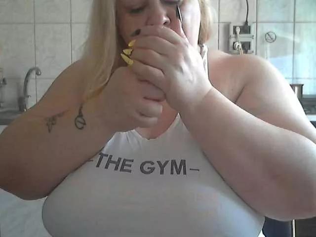 AriannaMilf on BongaCams 