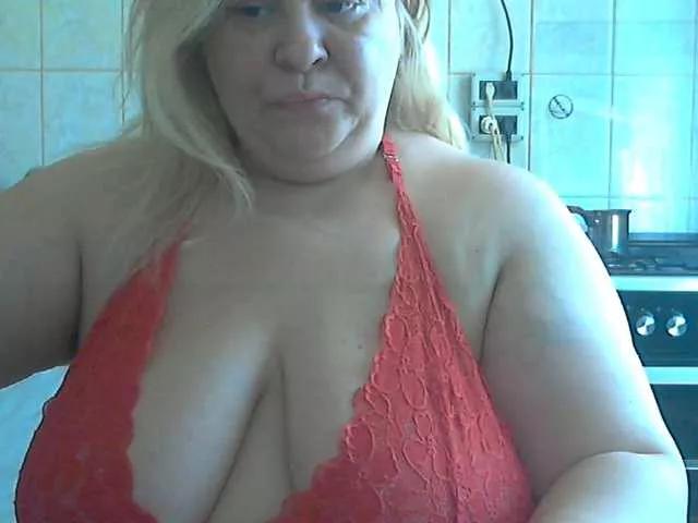 AriannaMilf on BongaCams 