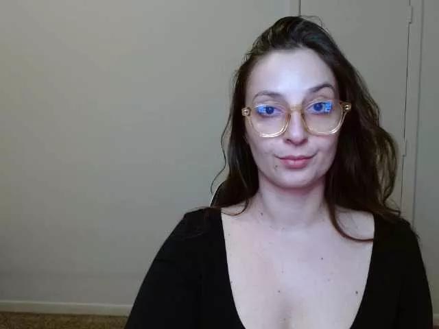 Offline BellaBloom on BongaCams