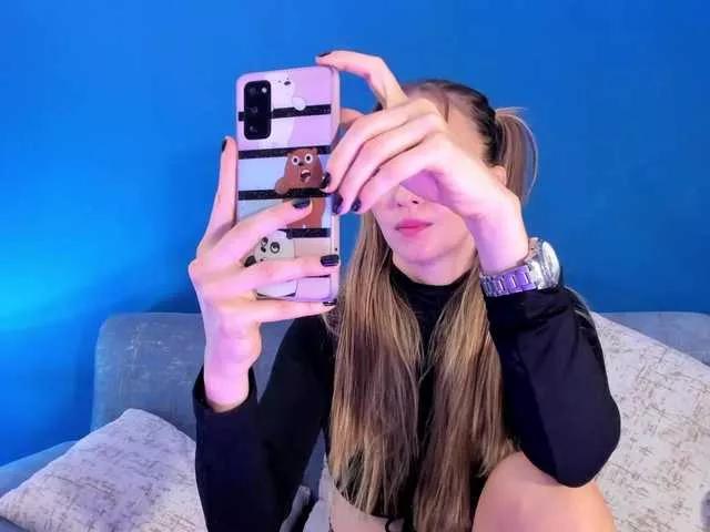 Offline BellaMarieX on BongaCams