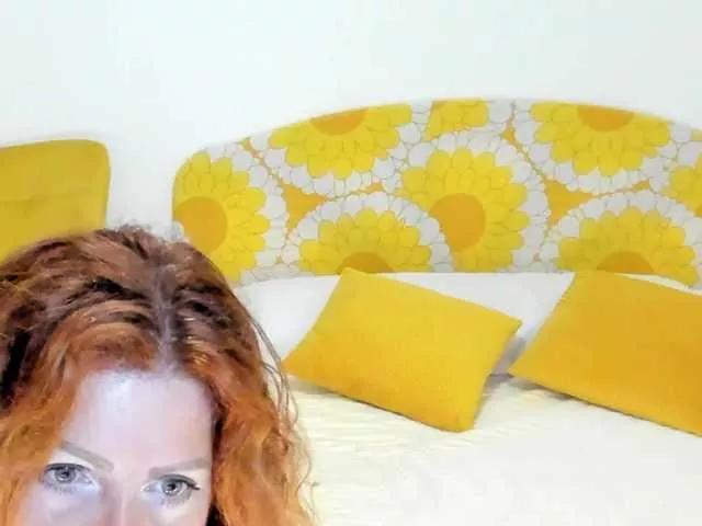 Offline BritishPenelope on BongaCams