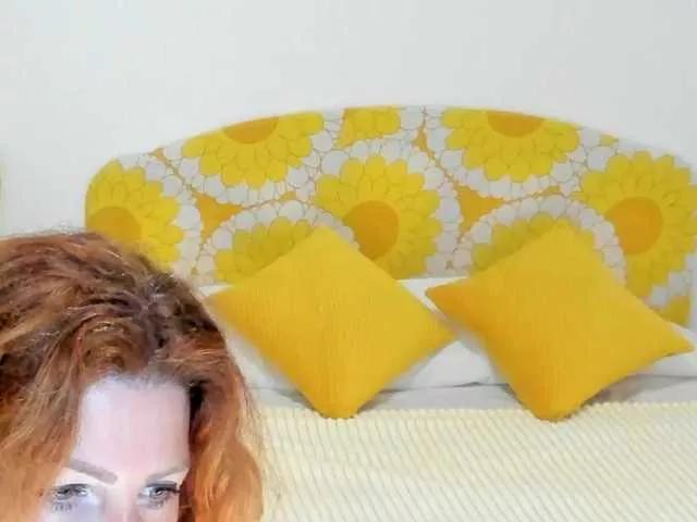 Offline BritishPenelope on BongaCams