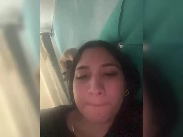 Freechat britt-grey on BongaCams