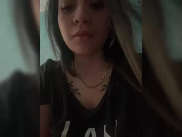 Freechat britt-grey on BongaCams