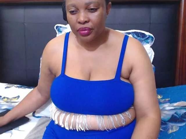 Freechat Busttyebony19 on BongaCams
