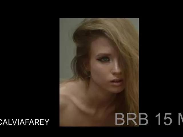 Offline calviafarey on BongaCams