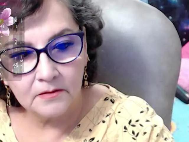 Freechat cataleya-mom on BongaCams