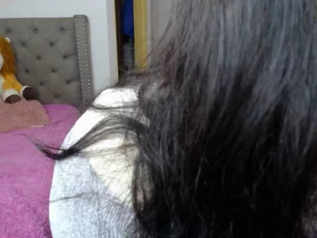 Freechat catalinahounn on BongaCams