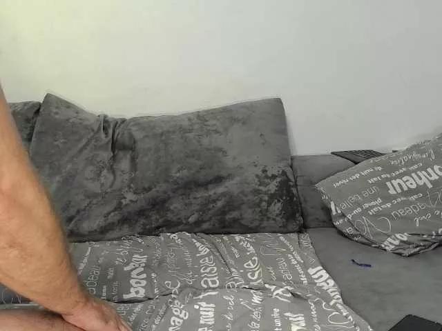 Catanadog on BongaCams 