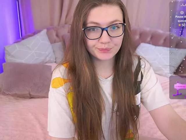 Offline CinderelaVel on BongaCams