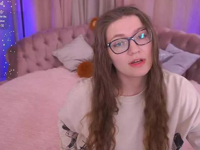 Offline CinderelaVel on BongaCams