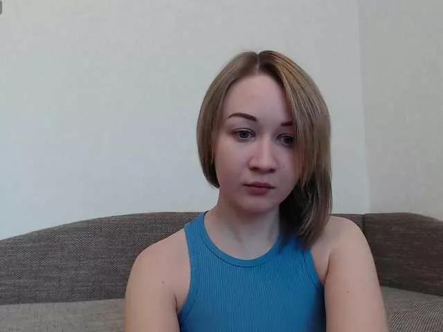 Offline DaddysSluttyGirl on BongaCams