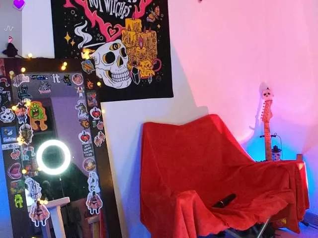 Offline Dahiandoll on BongaCams
