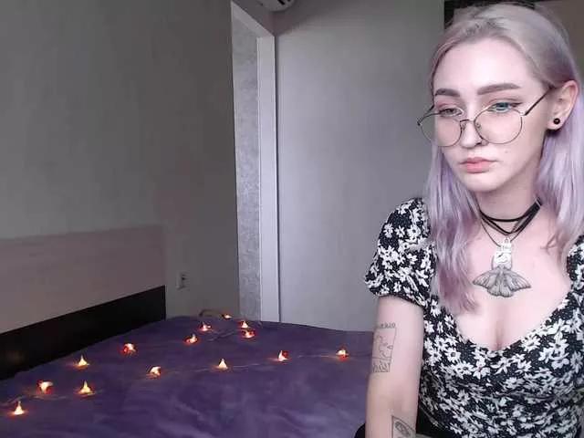 Offline Diana-Dii on BongaCams