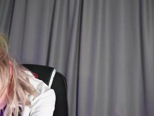 Offline Diana-Dii on BongaCams