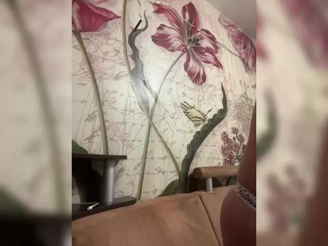 Offline Dollye on BongaCams