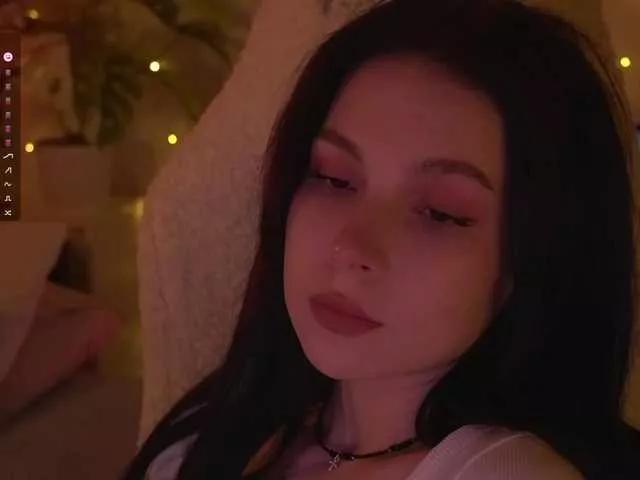 Offline DrammaQueennnn on BongaCams
