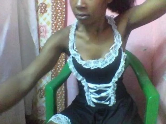 Offline Elizahhh on BongaCams