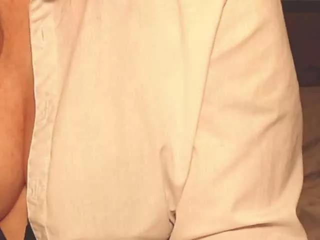 ellaine on BongaCams 