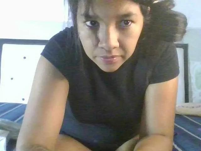 EmelyWhitte on BongaCams 