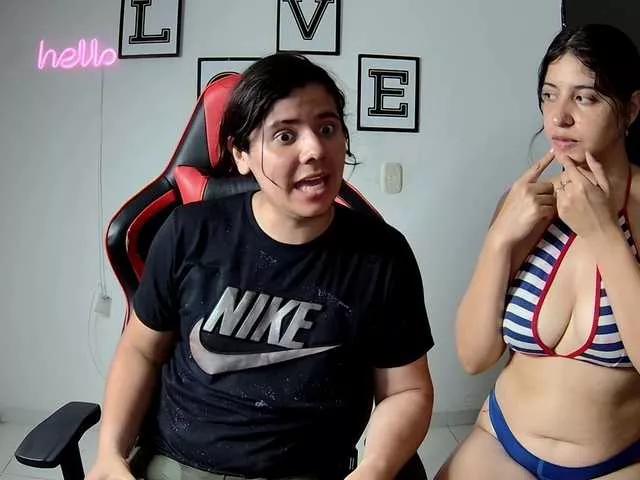 Offline Emy23Jack23 on BongaCams