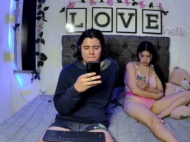 Offline Emy23Jack23 on BongaCams