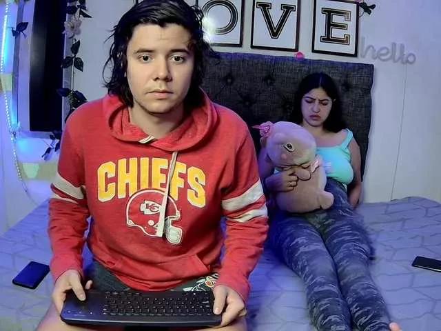Offline Emy23Jack23 on BongaCams