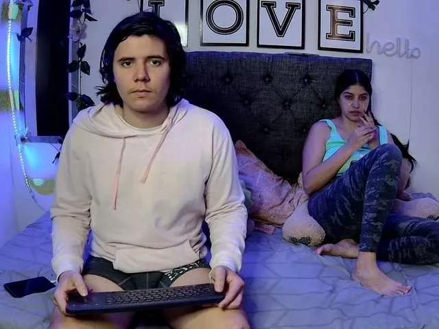 Offline Emy23Jack23 on BongaCams