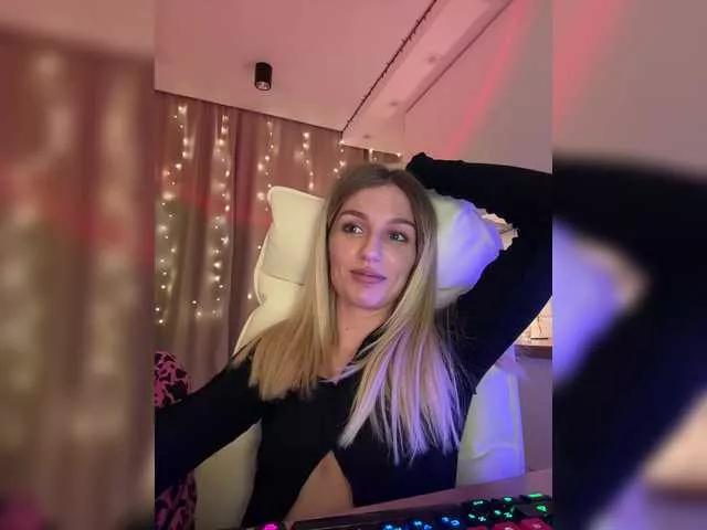 Offline EnlivenLuv on BongaCams