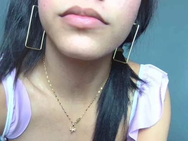 Offline farianachocolatecrememia on BongaCams