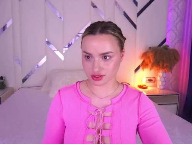 Offline FloraGreys on BongaCams