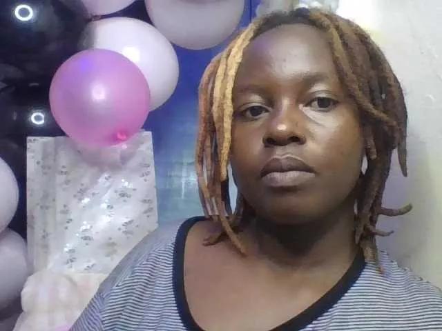 Freechat freakcurvy8 on BongaCams