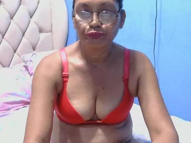 Freechat hOtGranny4u on BongaCams