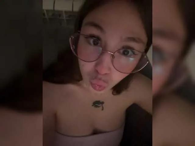 Hryhry18 — Freechat on BongaCams