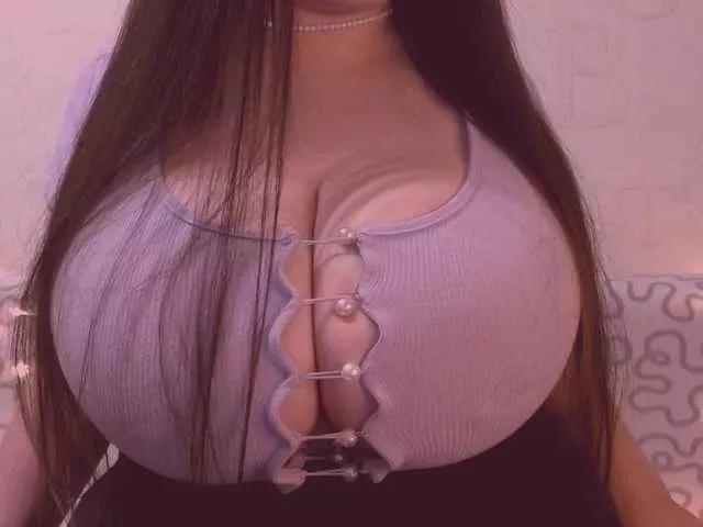 Offline juliajam1 on BongaCams