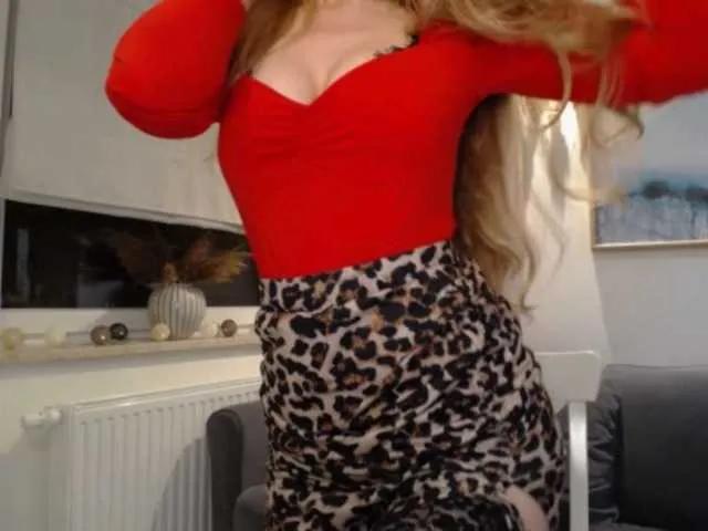 JulietteGlow — I like everything what's sensual, a bit of femdom, I'm curious about fetishes, I love watching and being watched