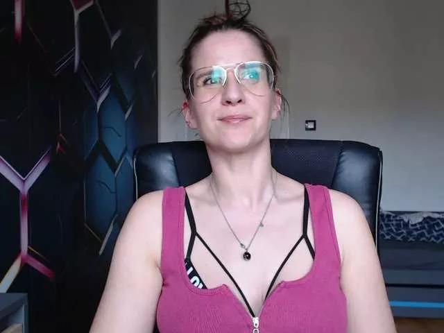 Offline KayaCute on BongaCams